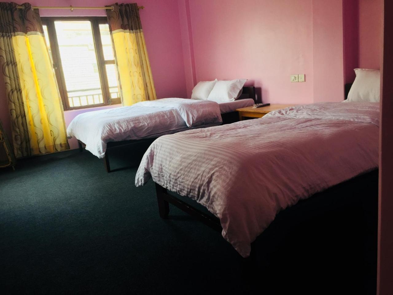 Obey Guest House โพคารา ภายนอก รูปภาพ