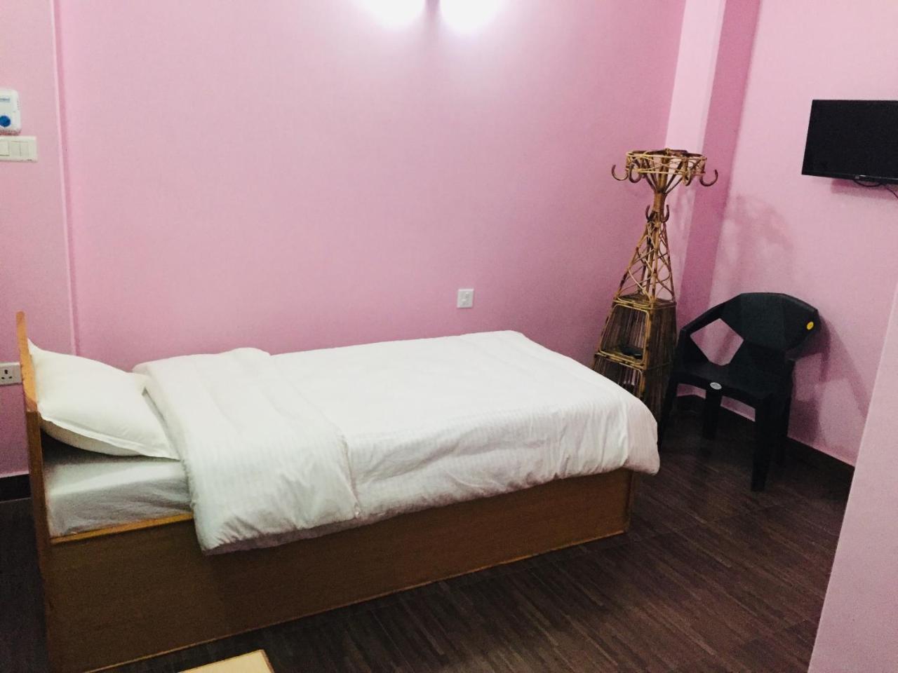 Obey Guest House โพคารา ภายนอก รูปภาพ